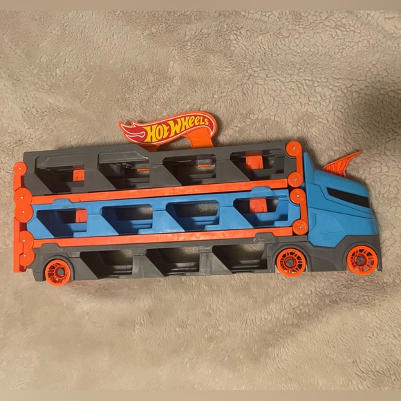 Hot wheels car Carrier extendable race track - Picture 5 of 9